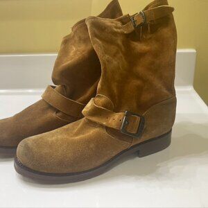 Frye real suede boots tan size 7 only worn a few times